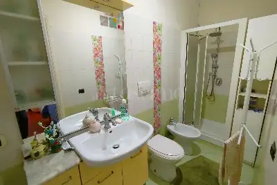 Casa in vendita, Via Montello, Aprilia