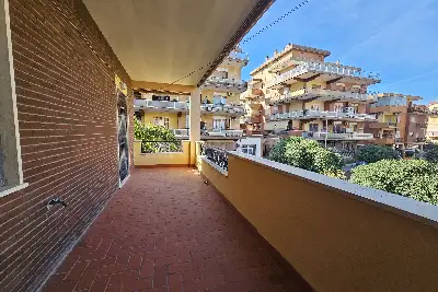 Casa in vendita, Via Colonia, Pomezia