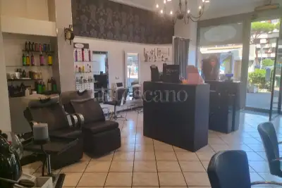 Attività Commerciale in vendita, Largo Gaetano la Loggia, Roma