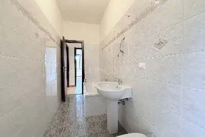 Casa in vendita, Via Francesco Primaticcio, Milano