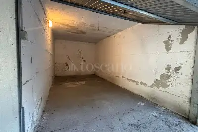 Box in vendita, Via Vasari , Monza