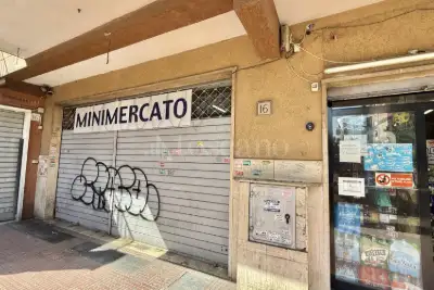 Negozio in vendita, Via San Pantaleo Campano, Roma