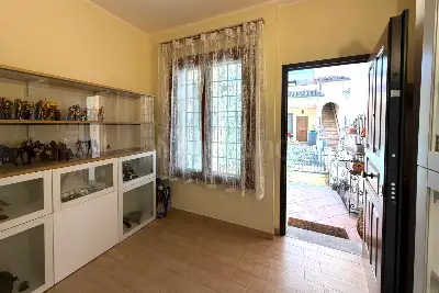 Villino a Schiera in vendita, Via Morsasco, Roma