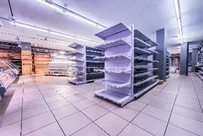 Negozio in vendita, Via Copernico 5, Olbia, Olbia