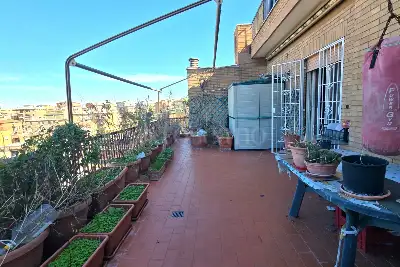Attico in vendita, Via Francesco Tamagno, Roma