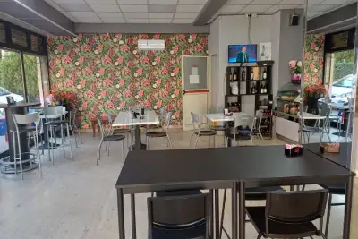 Attività Commerciale in vendita, Viale della Bella Villa, Roma