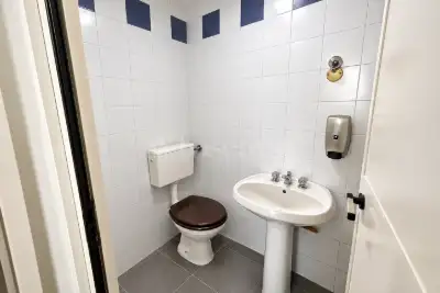 Negozio in vendita, Viale della Regione Siciliana, Palermo