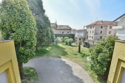 Casa Indipendente in vendita, Via Dante Alighieri, Rovello Porro