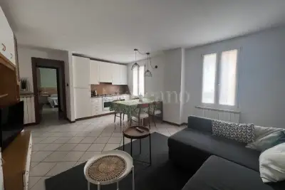Casa in affitto, Via Milano, Como