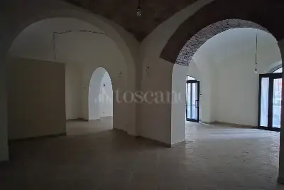 Negozio in vendita, Via dei Marsi, Roma