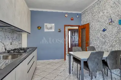 Casa in vendita, Piazza Borasio, Marchirolo