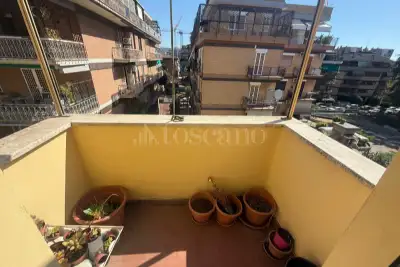 Casa in vendita, Via Renato Fucini, Roma