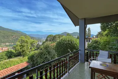 Villa in vendita, Via Farioli, Porto Ceresio