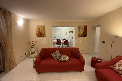 Casa Indipendente in vendita, Via Canfora, Catania