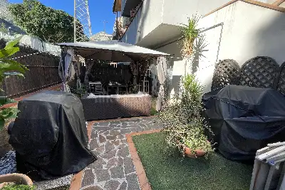 Villa Bifamiliare in vendita, Via Carlo Levi, Palermo