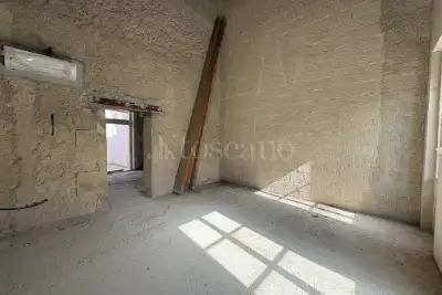 Palazzo in vendita, Via Caltanissetta, Siracusa