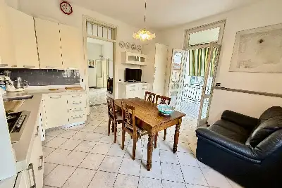 Villa Bifamiliare in vendita, Via Crotte, Brescia