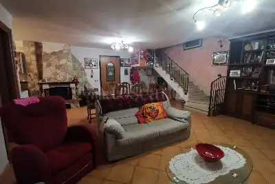 Villa Plurifamiliare in vendita, Via Sesto San Giovanni, Roma