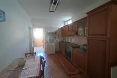 Villino a Schiera in vendita, Via dell'Aquila 13, L'Aquila