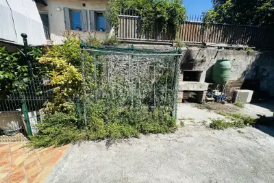Casa in vendita, Via Montebello, Cellatica