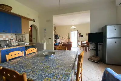 Villino a Schiera in vendita, Contrada Villa Simeoni, Laureana Cilento