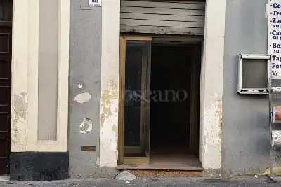 Negozio in vendita, Via Giuseppe Garibaldi, Catania