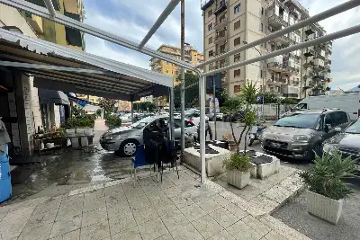 Negozio in affitto, Via Cristofaro Scobar, Palermo