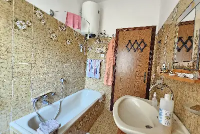 Casa in vendita, Via Polonia, Pomezia