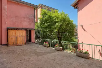 Casa Indipendente in vendita, Via Mazzini, Porto Ceresio