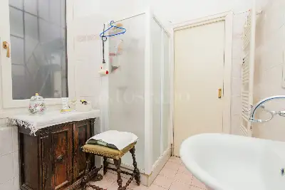 Casa in vendita, Via Sardegna 44, Milano