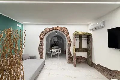 Casa in vendita, Via Ughetti, Catania