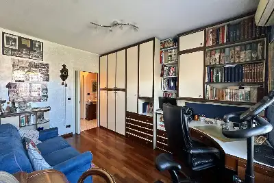 Casa in vendita, Via Sem Benelli, Milano