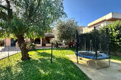 Villa in vendita, Via Armungia, Fiumicino