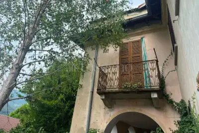 Casa Indipendente in vendita, Via Roma 11, Dizzasco
