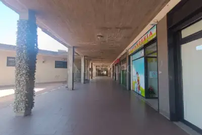 Negozio in affitto, Via della Regione, San Giovanni la Punta
