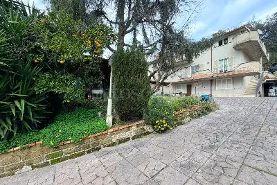 Palazzo in vendita, Via del Casale delle Pantanelle, Roma