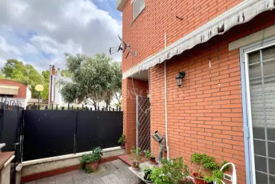 Villino a Schiera in vendita, Viale di Castel San Giorgio, Fiumicino