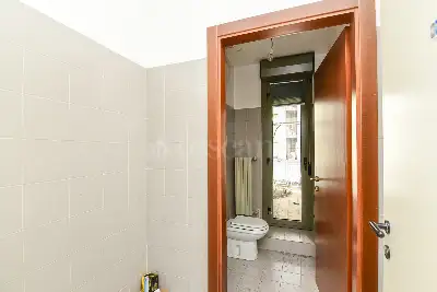 Casa in vendita, Via Adua, Erba