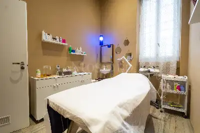 Negozio in vendita, Via Giulio Romano 21, Milano