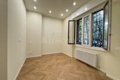 Casa in vendita, Viale Tunisia, Milano