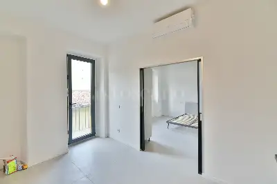 Casa in vendita, Via Luigi Dottesio, Como