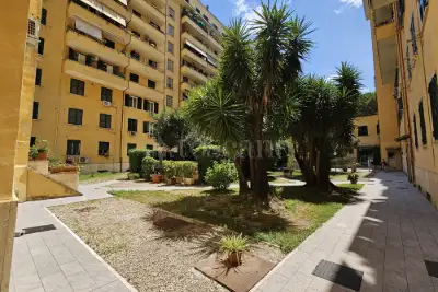 Casa in vendita, Largo Pannonia, Roma