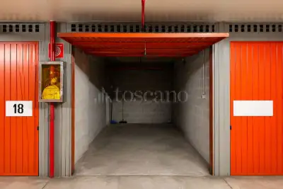 Box in vendita, Piazzale Giulio Cesare, Milano
