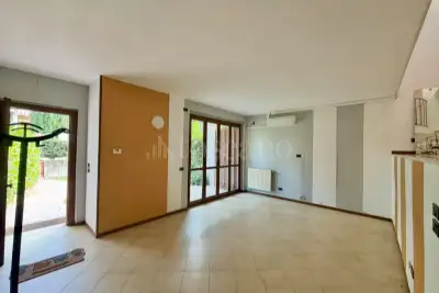 Villino a Schiera in vendita, Via T. Albinoni, Desenzano del Garda