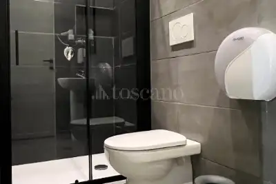 Albergo in vendita, Via Carlo Cattaneo, Roma