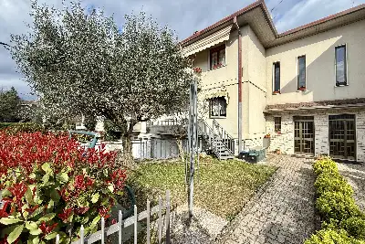 Casa in vendita, Via Massimiliano Kolbe, Borgosatollo