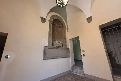 Casa in vendita, Piazza di Porta Ravegnana, Bologna