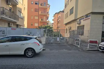 Box in vendita, Via Gian Leonardo Ceruso, Roma