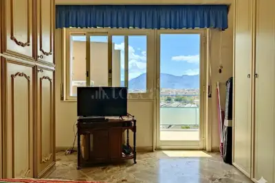 Casa in vendita, Via Montepellegrino, Palermo