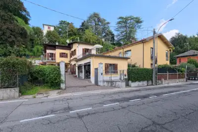 Villa in vendita, Via Alfredo Oriani, Varese